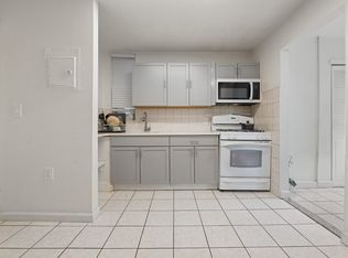 198 Chelsea St APT 2, Boston, MA 02128