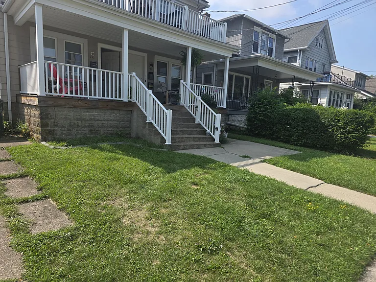 Camden Ave — Photo 10