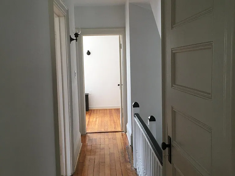 Valley Pl — Photo 15