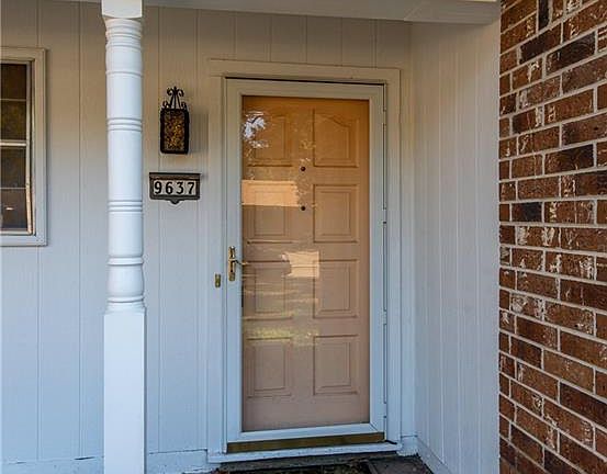 2nd image of 9637 Hillsboro Dr