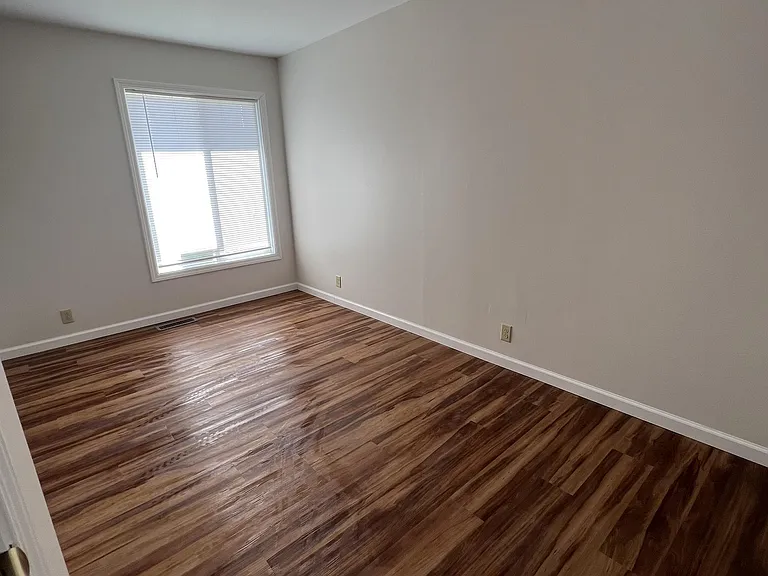 17 E Blaine St — Photo 17