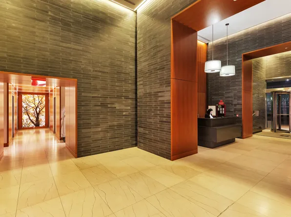 388 Bridge Street image 13 of 23