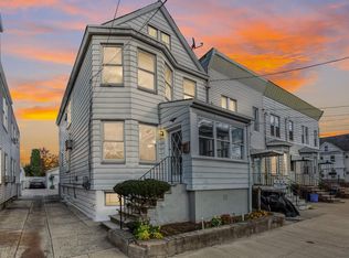 208 7th St #904, Harrison, NJ 07029