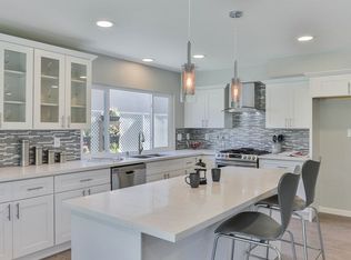 5571 Rogers Dr, Huntington Beach, CA 92649