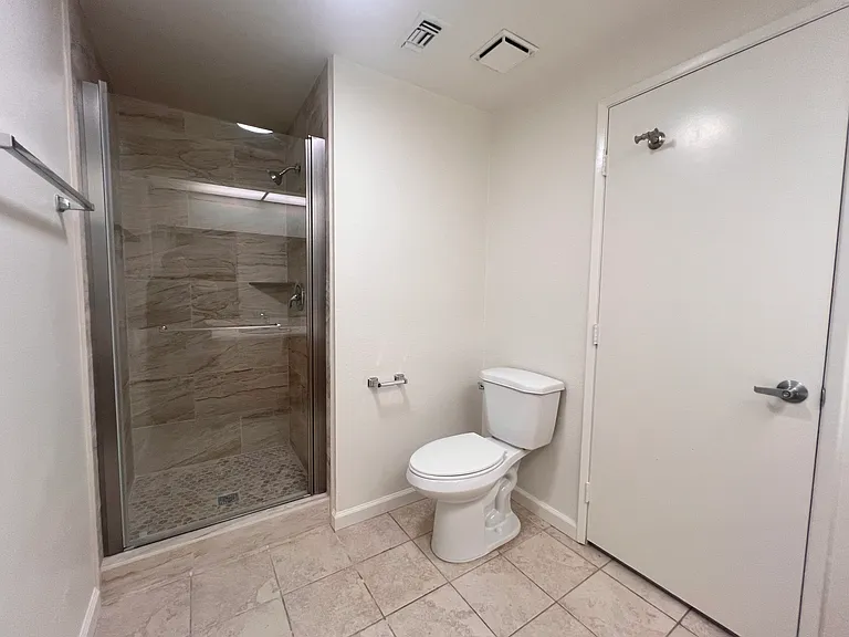 Primary Bath (2)