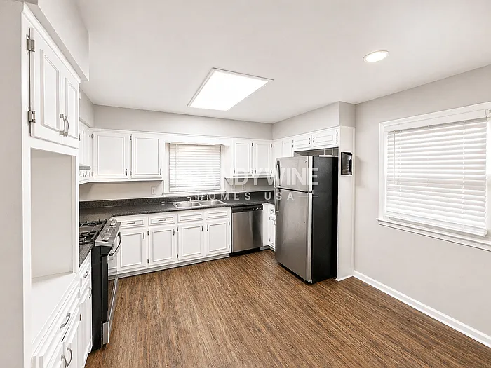 4520 Dorset Cir — Photo 15