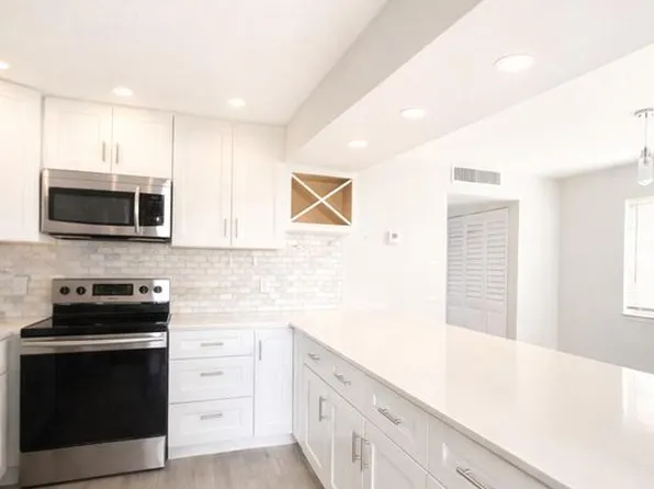 299 Tuscany Ln #F, Delray Beach, FL 33446