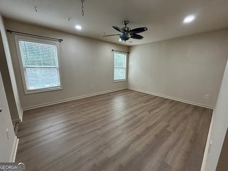 1240 Apple Blossom Dr — Photo 11