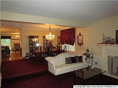 4th image of 409 Winant Ave