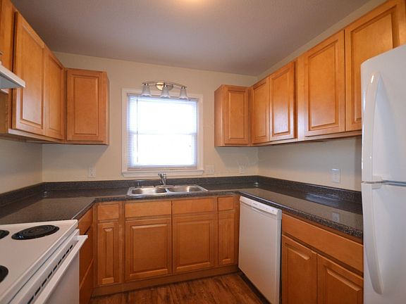 2nd image of 216 W Auburn St APT D