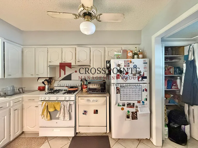 2741 Amy Ln — Photo 9