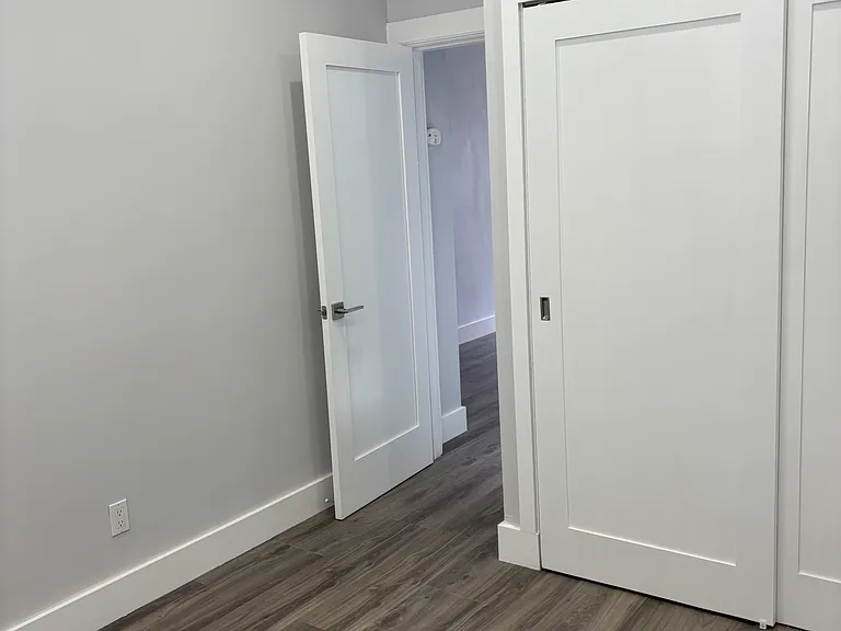 1250 Capitol Ave #1 — Photo 6