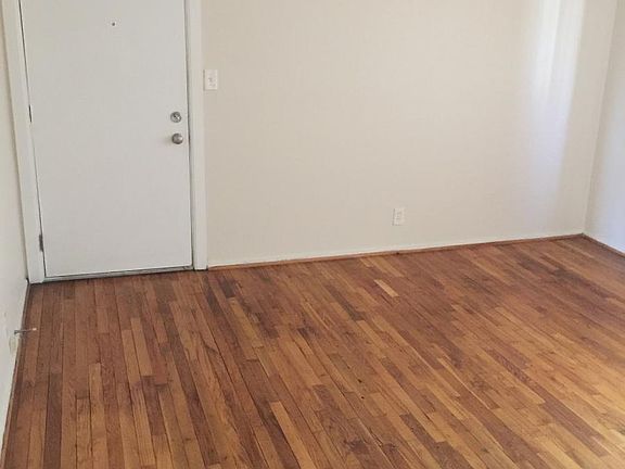 3rd image of 2535 Lysle Ln APT A4