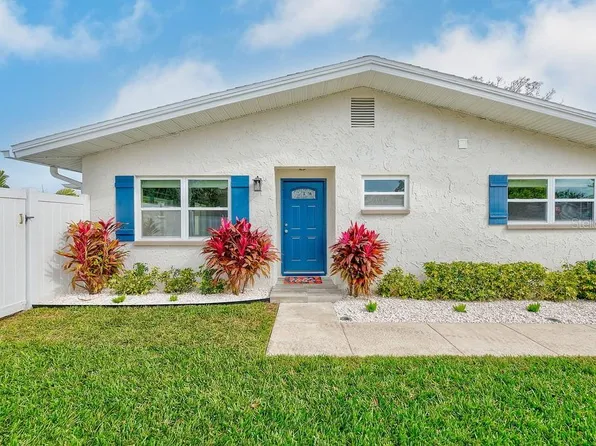 2589 Sunny Breeze Ave #B, Largo, FL 33770