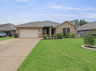 1108 Hopewell Ct, College Station, TX 77845