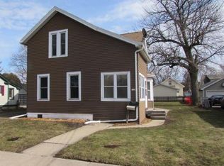 1228 Liberty St, Oshkosh, WI 54901