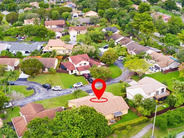 4861 SW 147th Ct, Miami, FL 33185