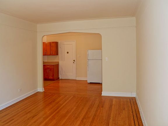 3rd image of 8447 118th St APT 3G