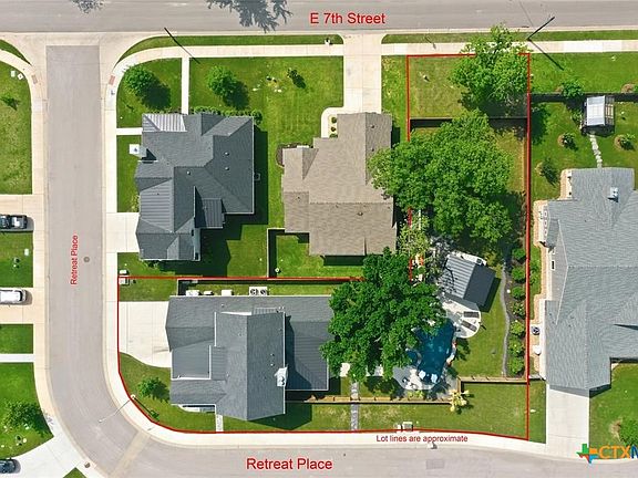 2nd image of 105 Retreat Pl