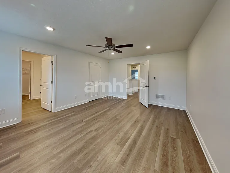 9199 Henley Ave — Photo 11