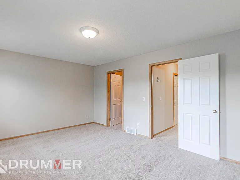 107 Country Hills Vlg NW #107 — Photo 19