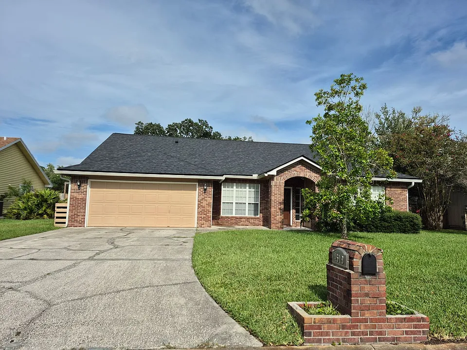 4915 Austrian Ct