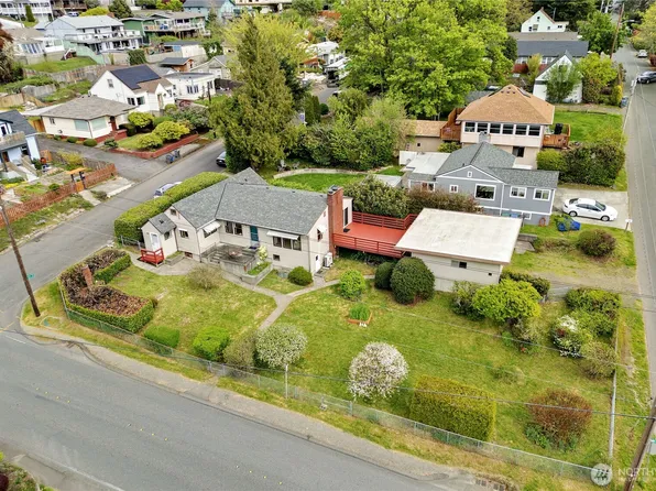 1408 Winfield Avenue, Bremerton, WA 98310