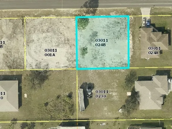 13 W 9th St, Lehigh Acres, FL 33972