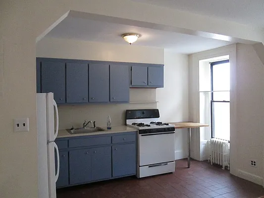 Rented by Realty Collective | media 9