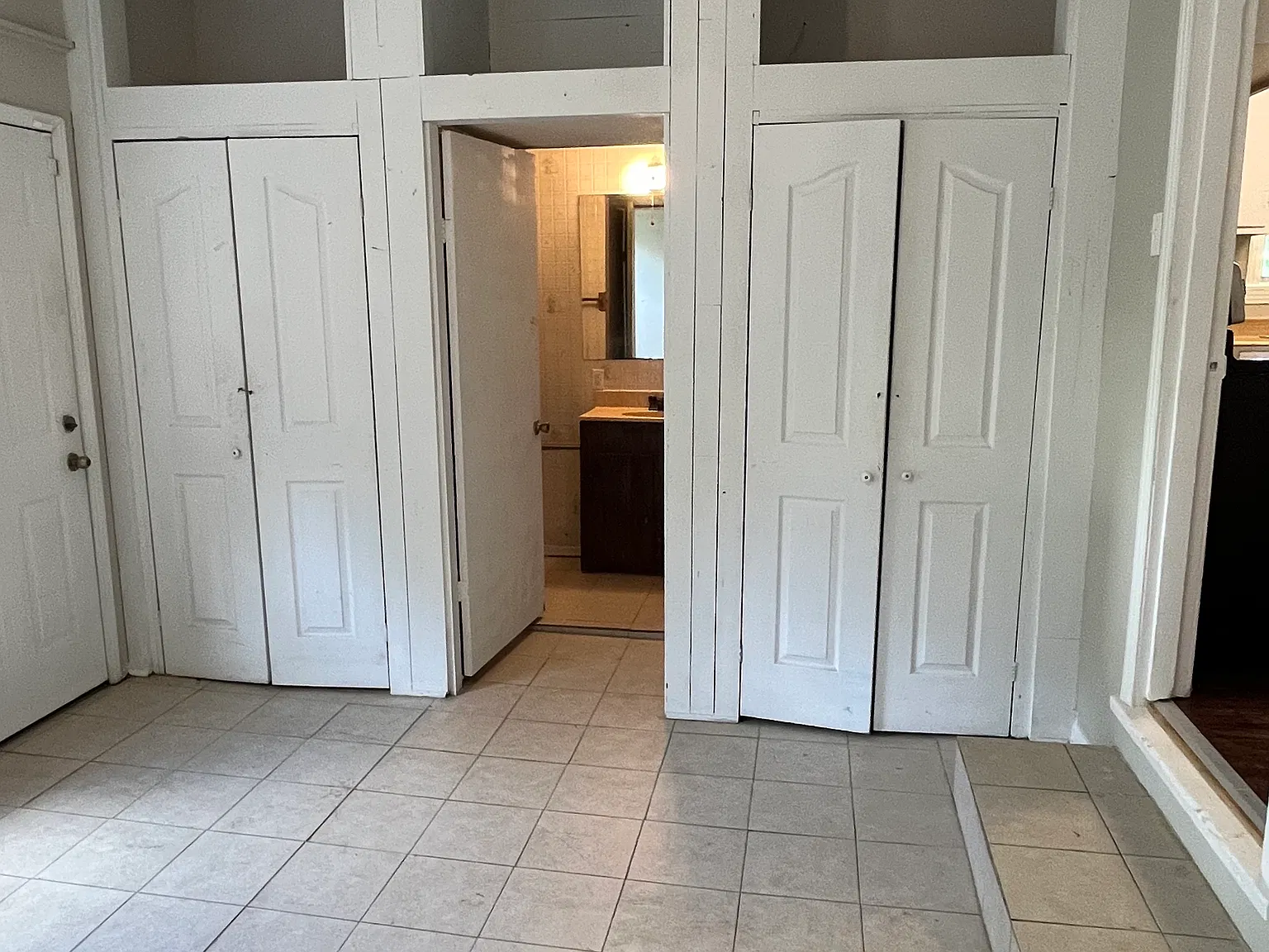 217 Jeffries Dr — Photo 4