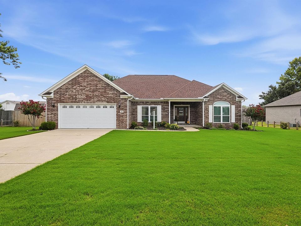 1st image of 35 Applewood Dr