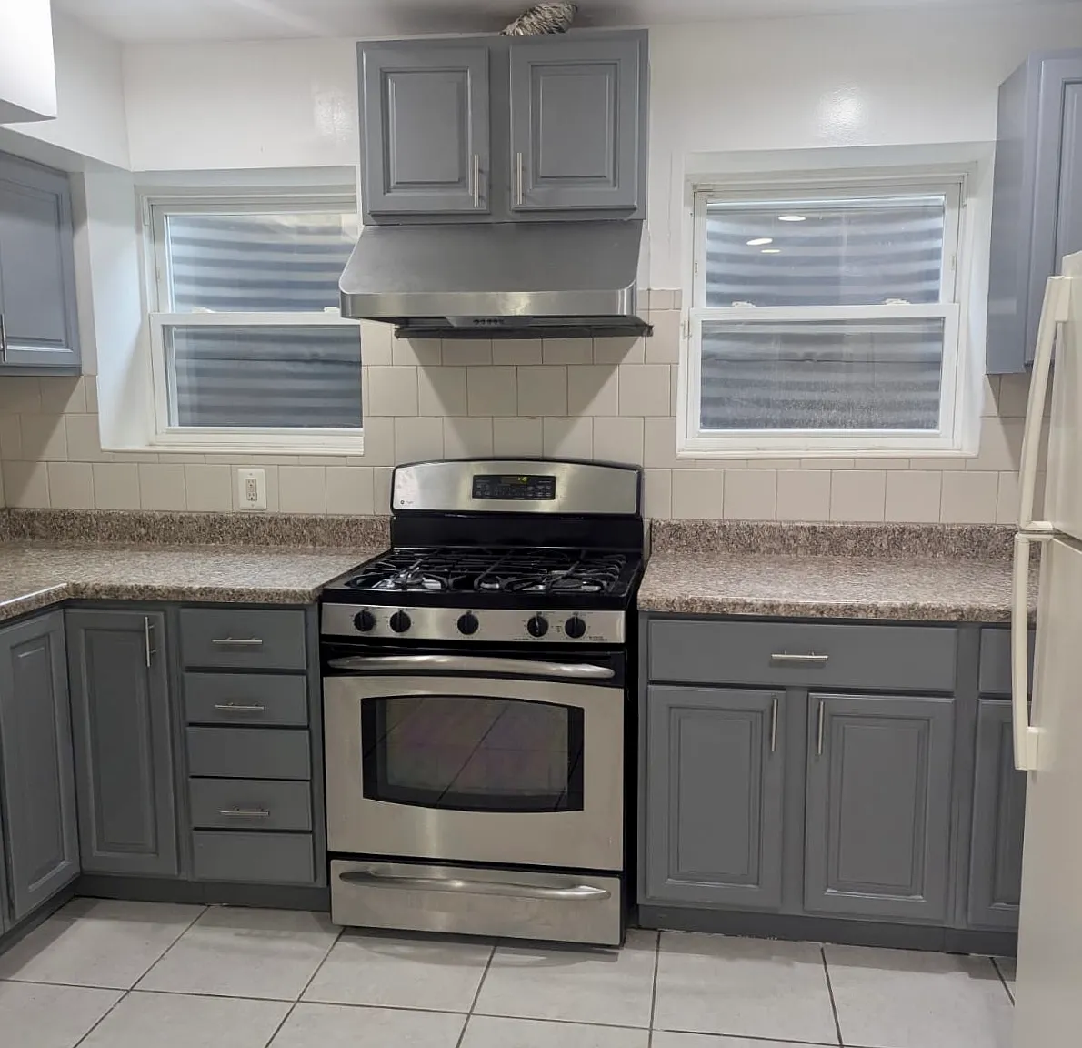 262nd St, Glen Oaks — Photo 4