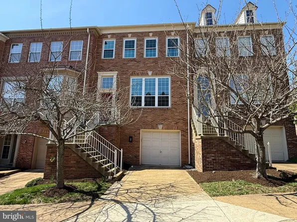 19 Arell Ct, Alexandria, VA 22304