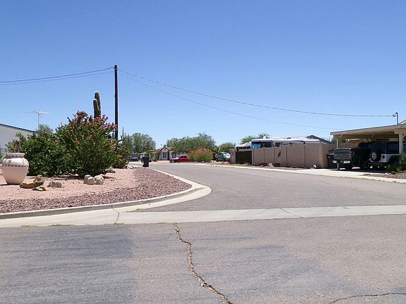 5th image of 218 Gompers Cir