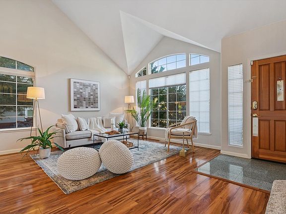 4th image of 4363 Heritage Lane