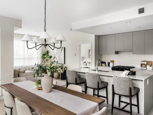 20049A 82nd Ave #306, Langley, BC V2Y 1Y7