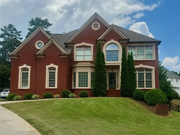 1561 Laurelhill Dr, Lawrenceville, GA 30044