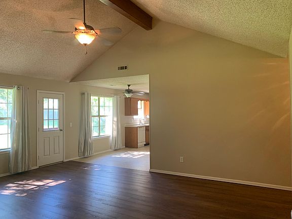 Spacious living room