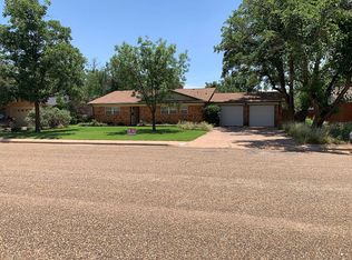 1708 Gillham Dr, Brownfield, TX 79316