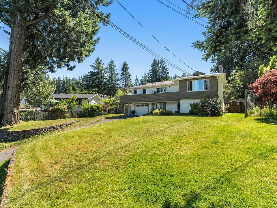 1st image of 405 Tamarack Rd