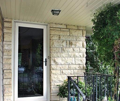 2nd image of 713 E Leslie Ave