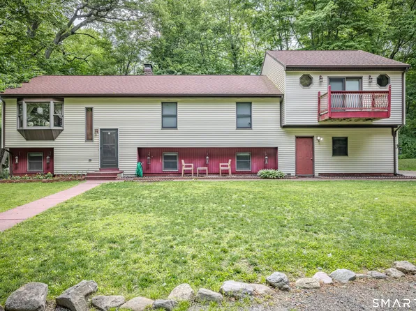 5 Gail Avenue, Montville, CT 06382