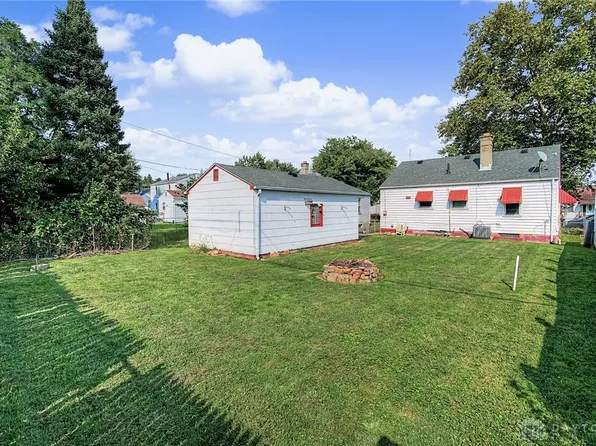 1667 Pell Dr, Dayton, OH 45410