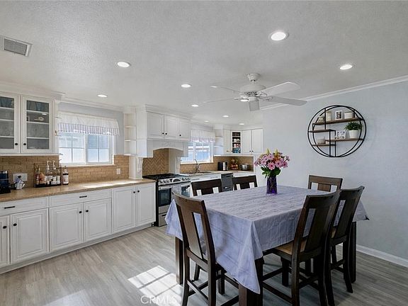 5th image of 15603 Thornlake Ave