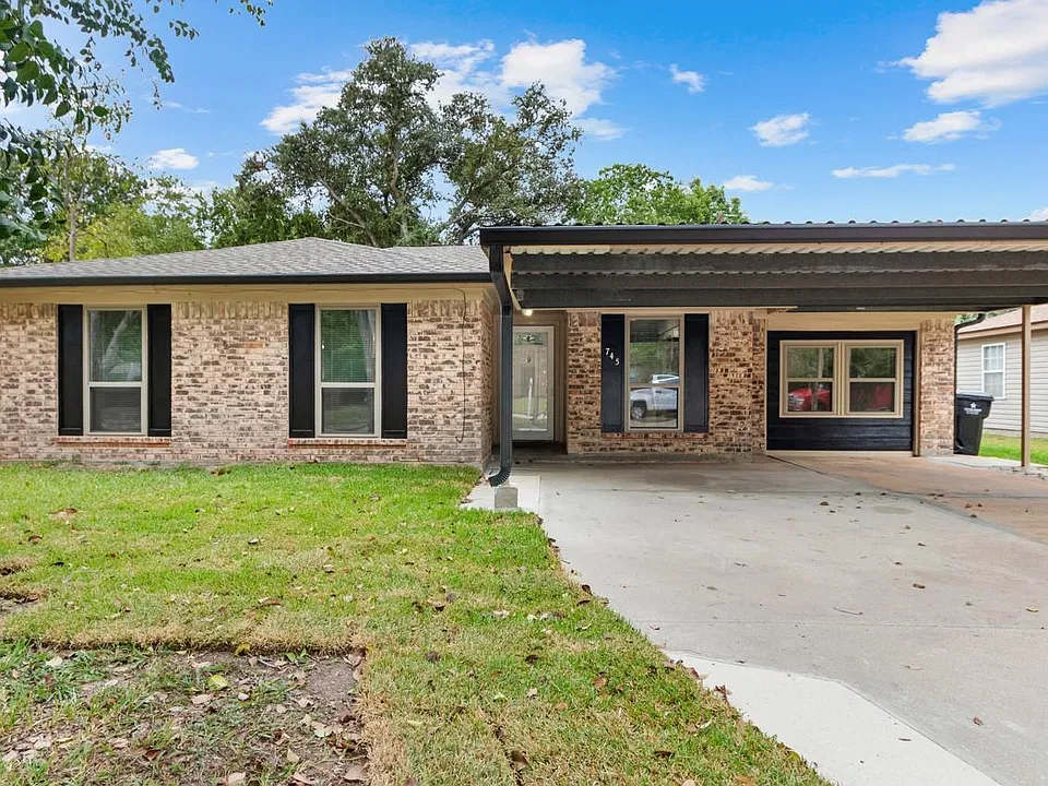 745 Dezso Dr