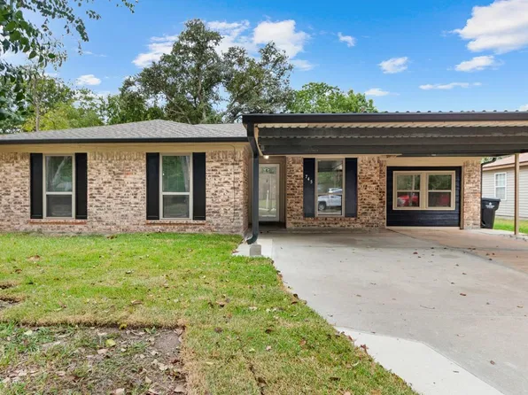 745 Dezso Dr, Alvin, TX 77511