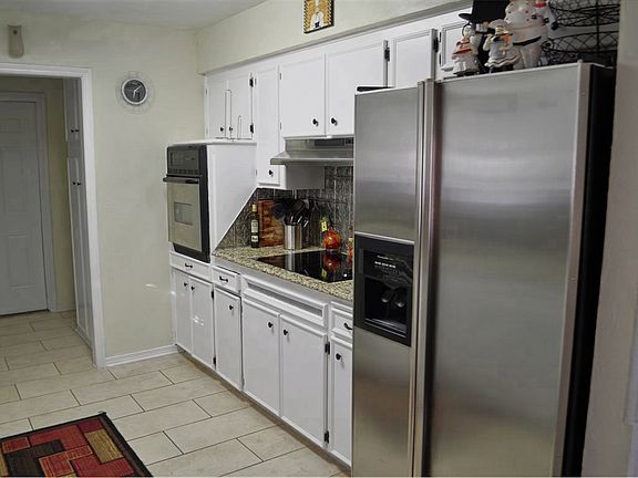 3rd image of 2508 NW 112th St