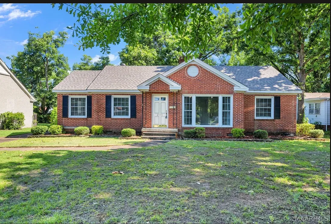3 bed, 1832 sqft, $1,400 — Photo 1