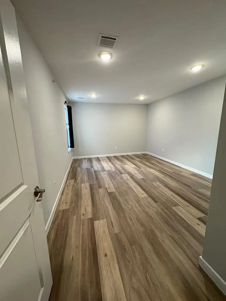 1 bed, $1,718 — Photo 4