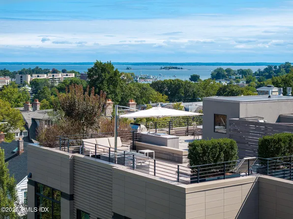 125 Field Point Rd #Penthouse B5, Greenwich, CT 06830